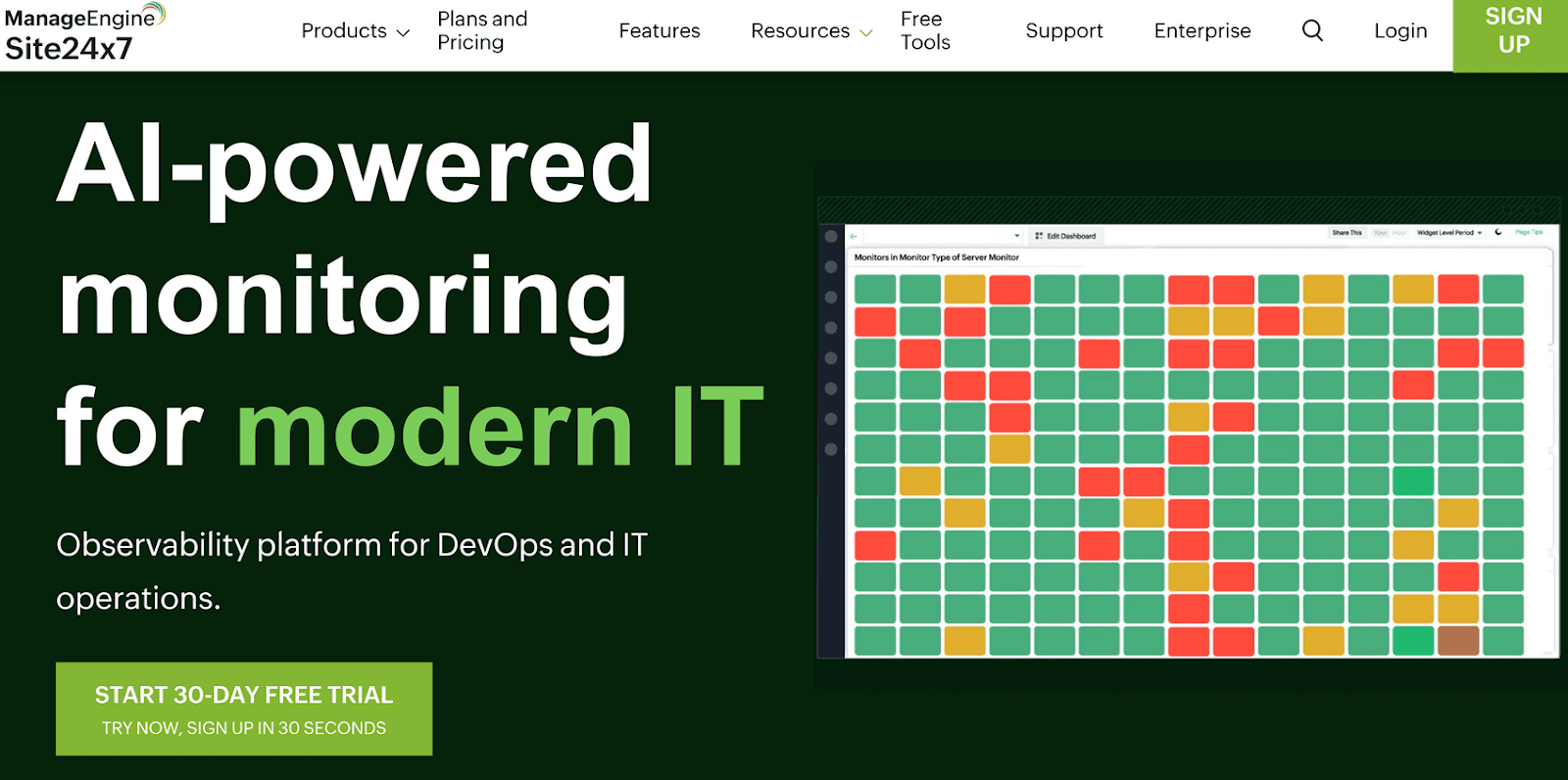 ManageEngine's Site24x7 homepage with a green call-to-action button for starting a 30-day free trial.